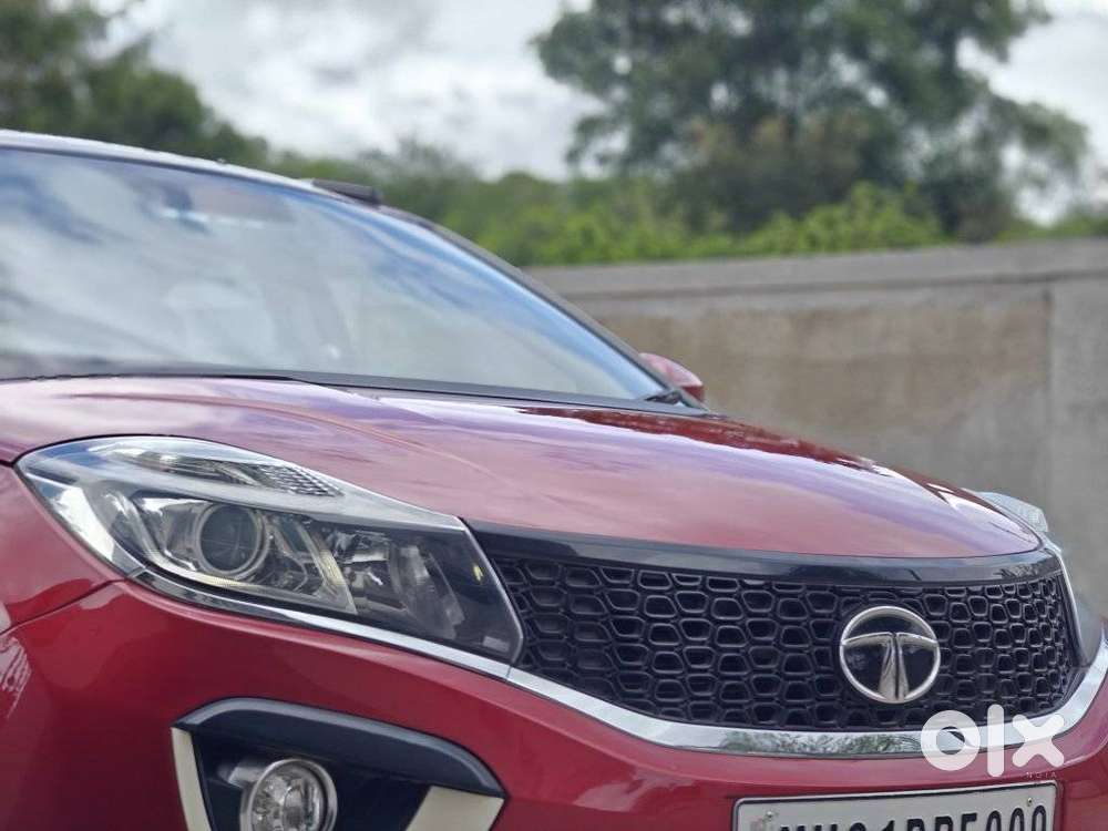 Tata Nexon 1.2 Revotron Xza Plus Dualtone, 2018, Petrol