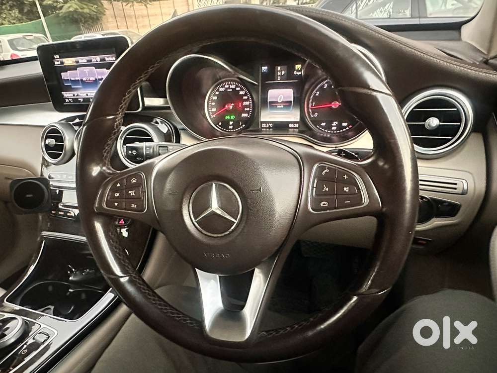 Mercedes-benz Glc 2017 Petrol Well Maintained