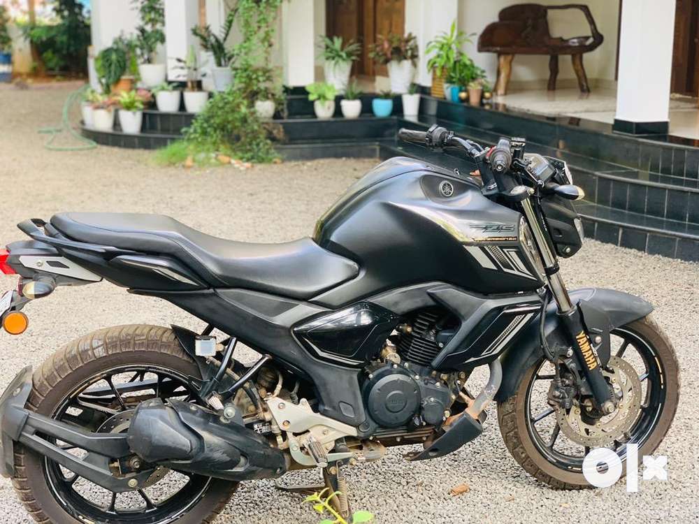 yamaha fzs olx