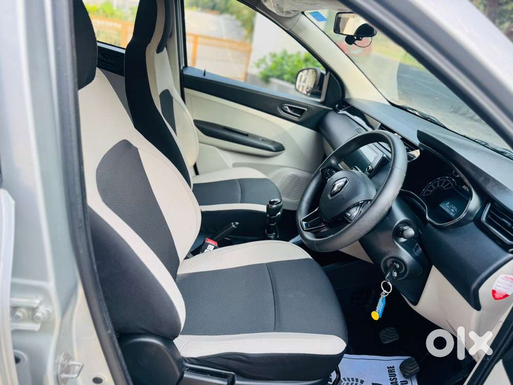 Renault Triber Rxt, 2022, Petrol