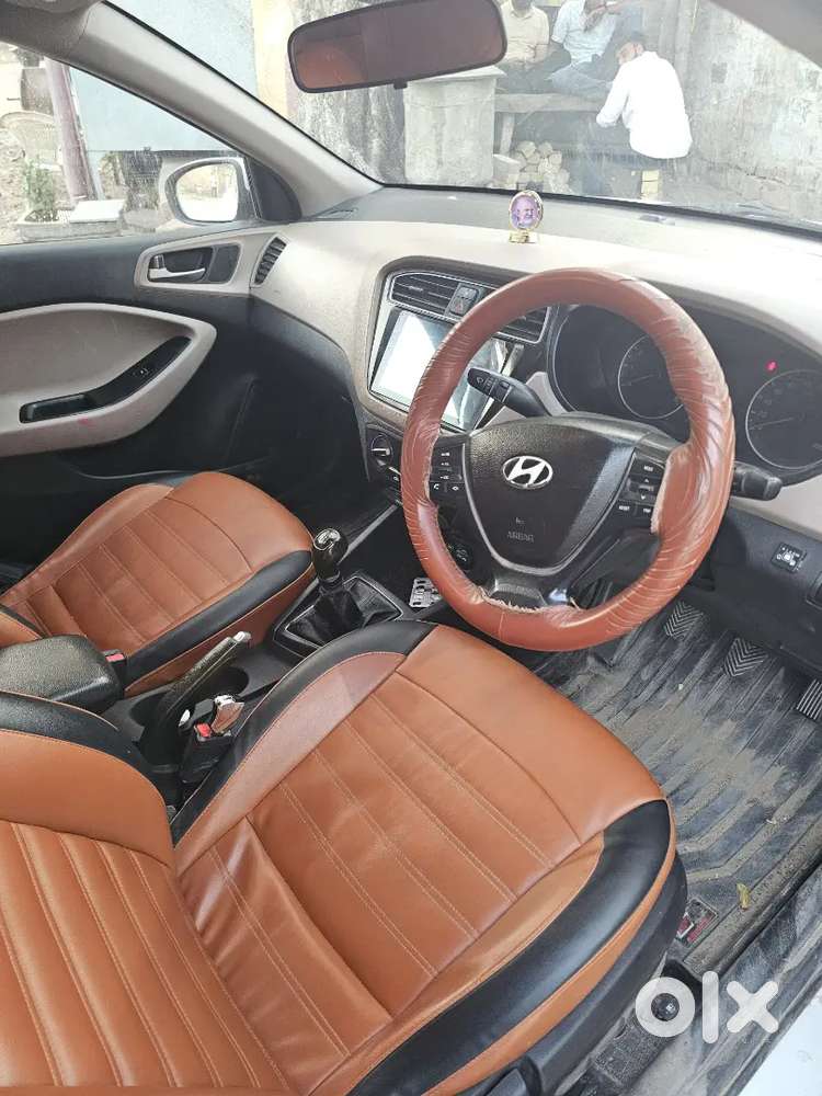 Well-maintained 2019 Hyundai I20 Asta - White