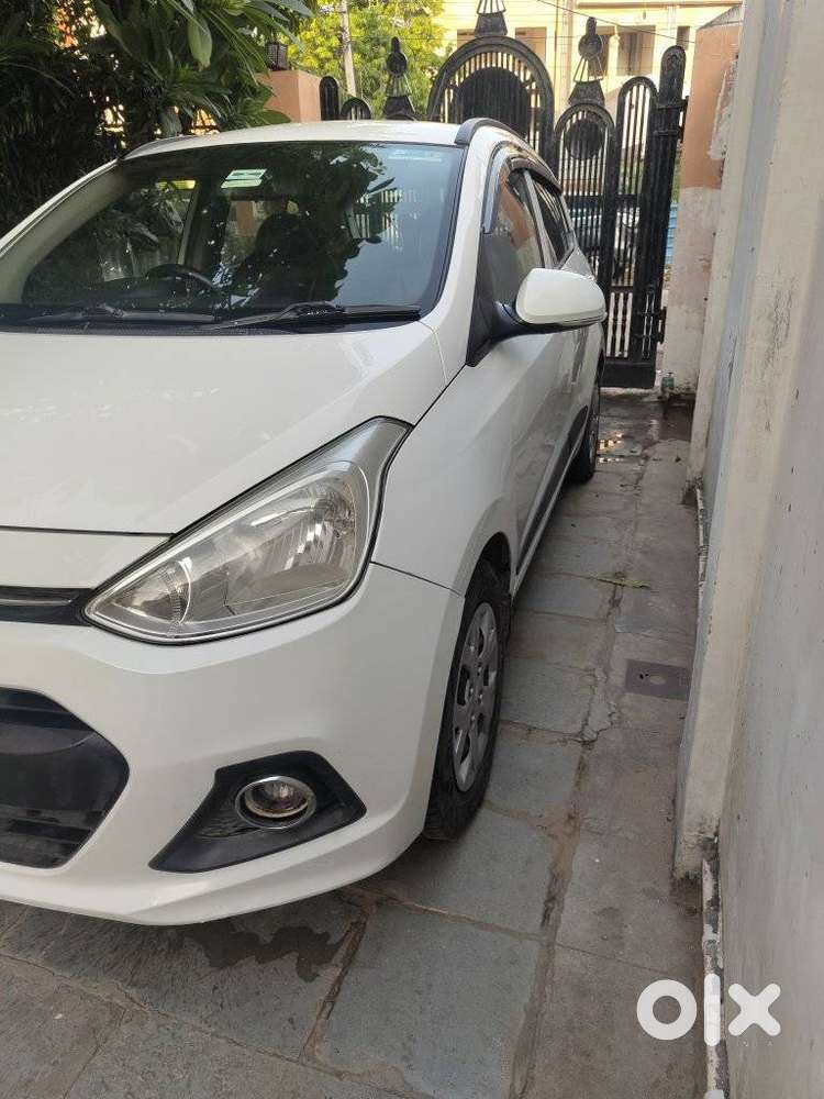 Hyundai Grand I10 Sportz(o) 1.2 Mt, 2015, Petrol