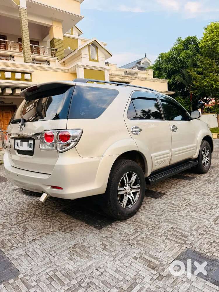Toyota Fortuner Diesel 2013 December