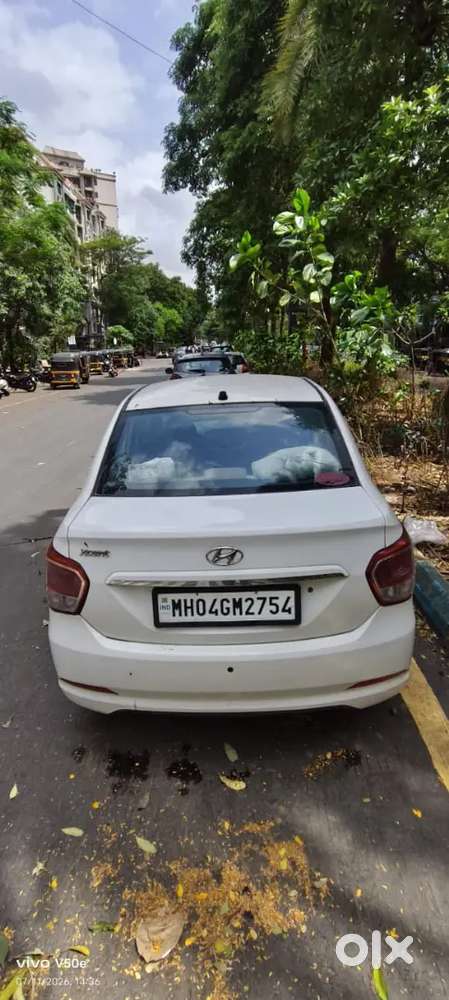 Hyundai Xcent Petrol Car 2014