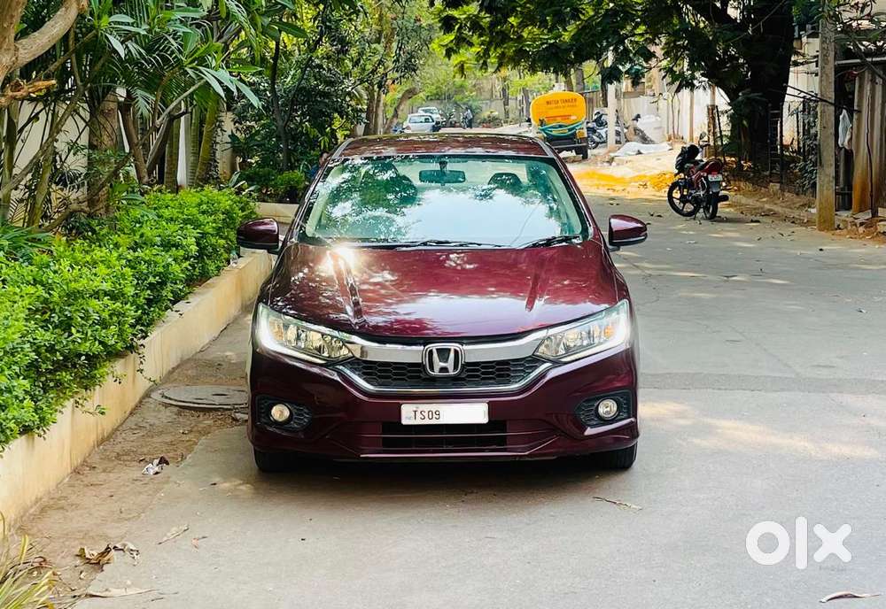 Honda City I-vtec V, 2018, Petrol