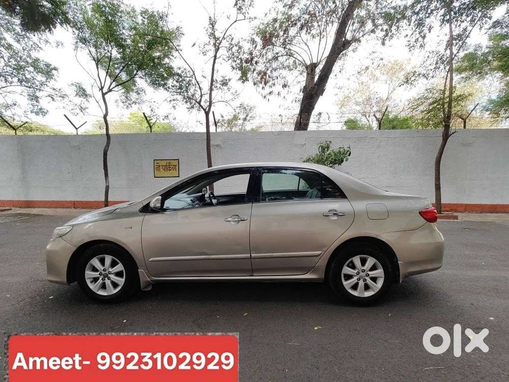 Toyota Corolla Altis Facelift, 2014, Petrol