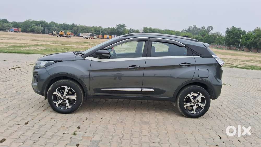 Tata Nexon 1.2 Revotron Xza Plus, 2022, Petrol