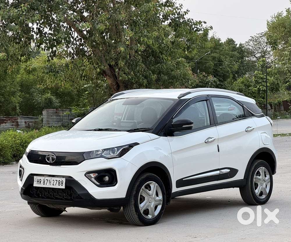 Tata Nexon 1.2 Revotron Xt, 2022, Petrol
