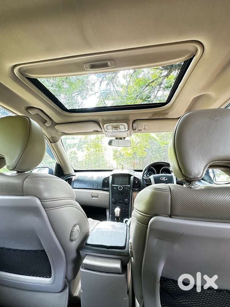 Mahindra Xuv 500 W10 2017
