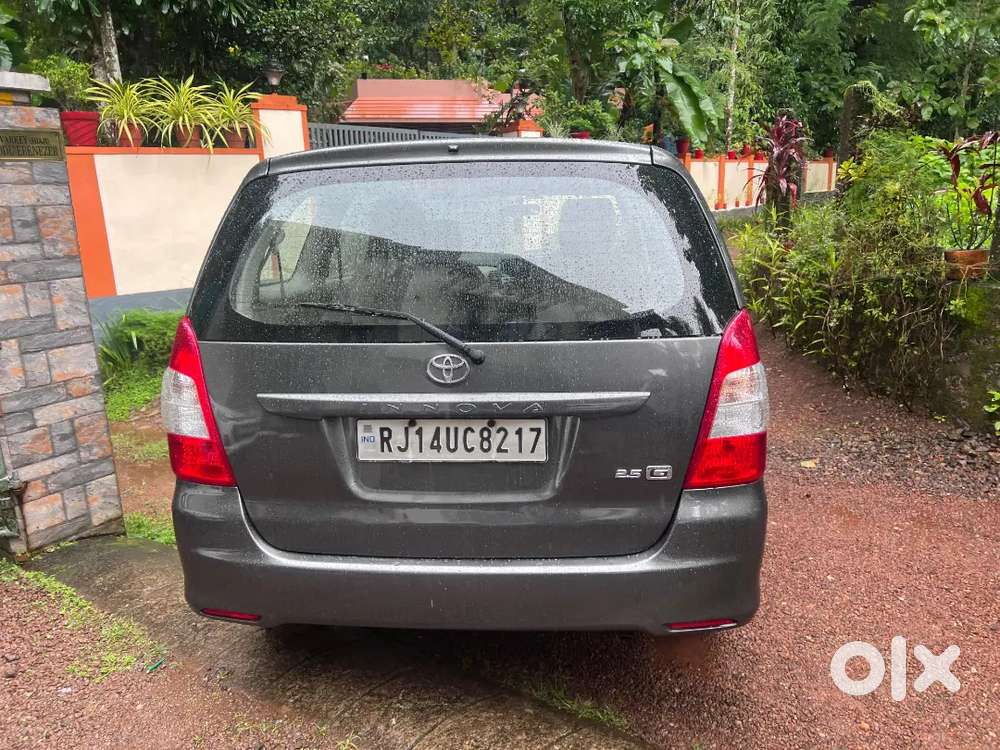 Toyota Innova Diesel 2012