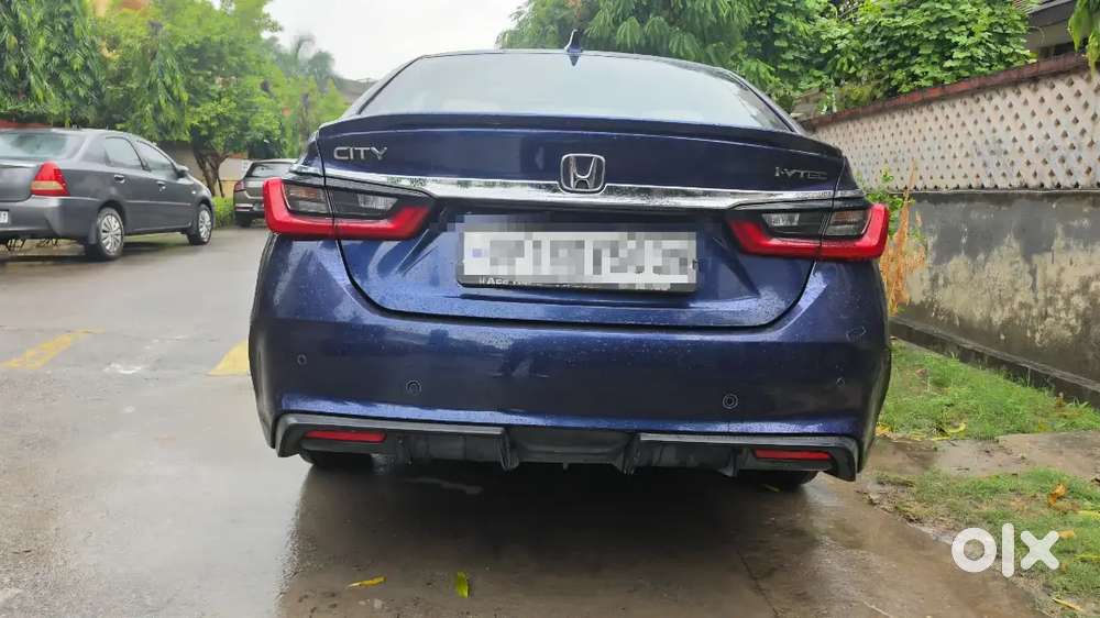 Honda City Zx Petrol 2023 With Genuine Honda Accessories