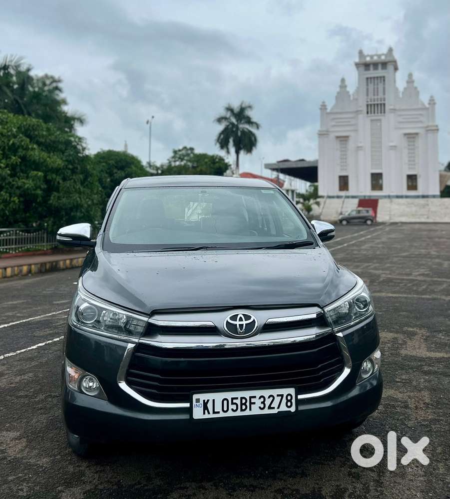 Toyota Innova Crysta 2016