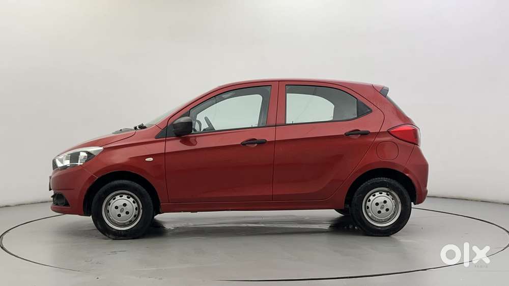 Tata Tiago 1.2 Revotron Xm, 2017, Petrol