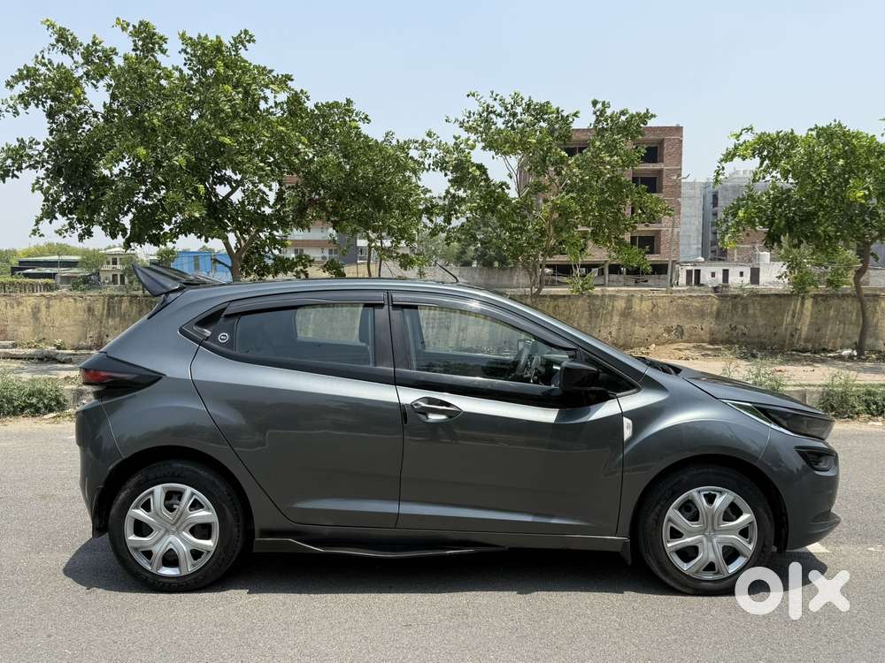 Tata Altroz 1.2 Xm Plus, 2024, Petrol