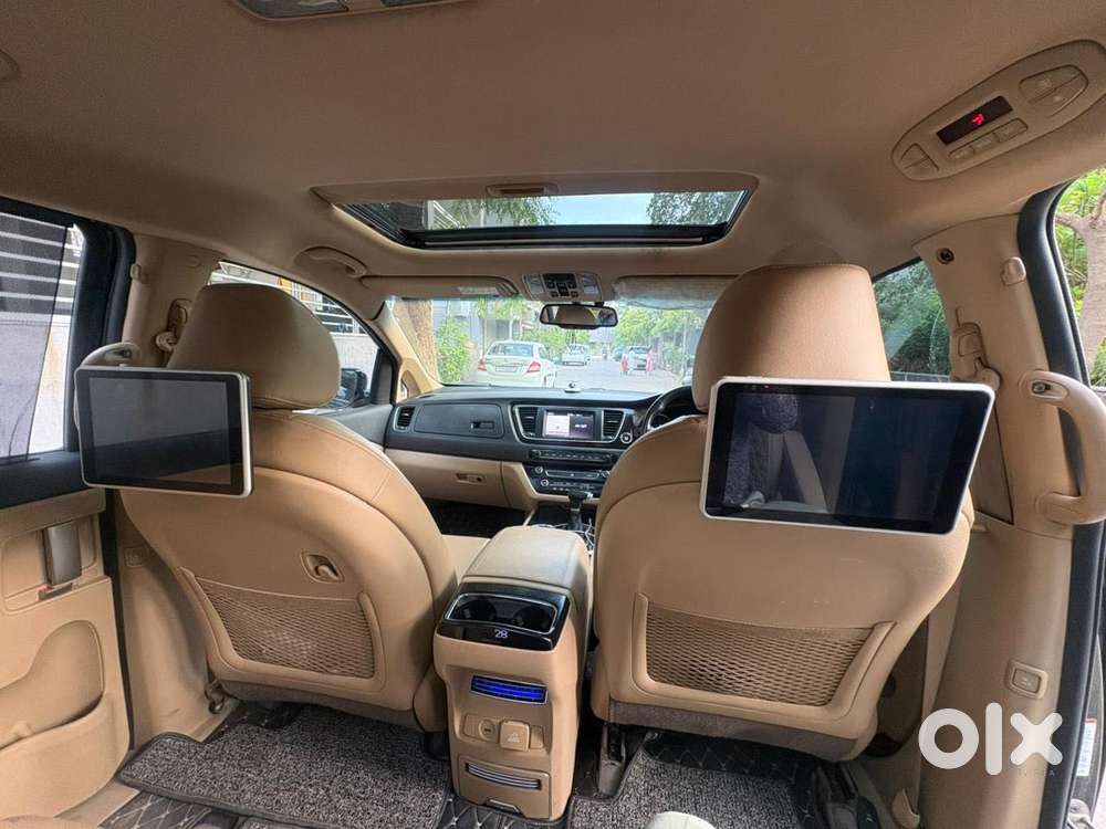 Kia Carnival Limousine Plus 7 Str, 2022, Diesel