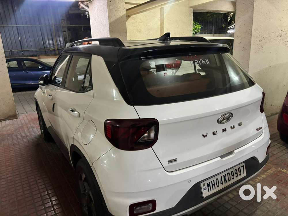 Hyundai Venue Petrol 2019