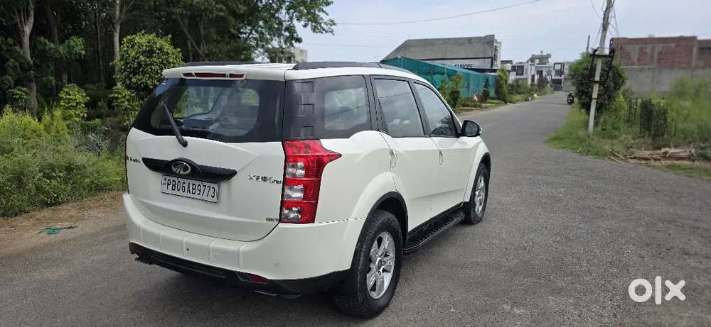 Mahindra Xuv500 2015