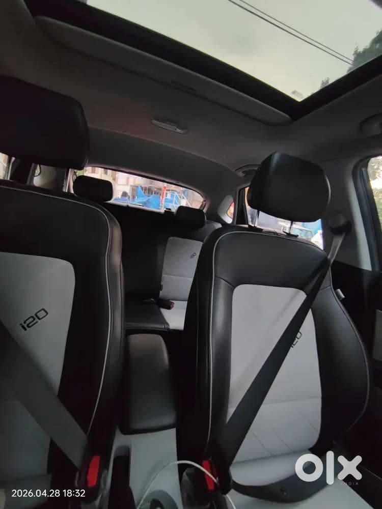 2023 Hyundai I20 Asta (petrol) - 10,476 Kms - First Owner