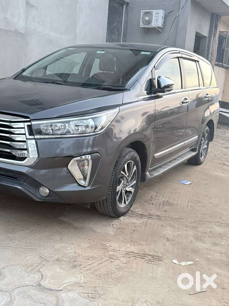 Toyota Innova Crysta 2022 Diesel Well Maintained