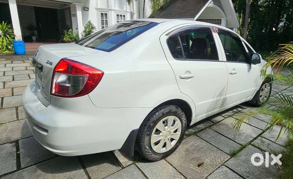 Maruti Suzuki Sx4 Vxi Bsiv, 2009, Petrol