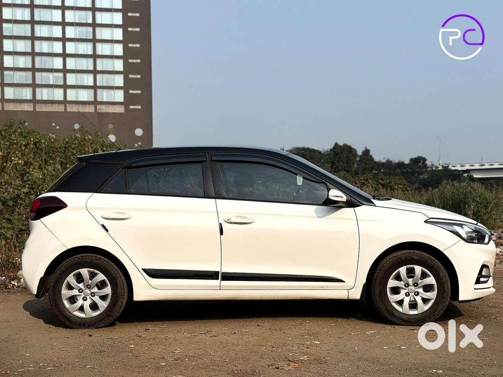 Hyundai I20 Sportz 1.2 Mt Dual Tone, 2018, Petrol