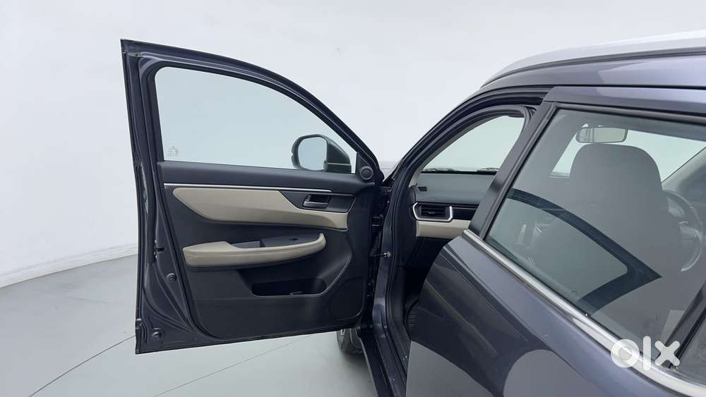 Honda Elevate Vx Mt, 2023, Petrol