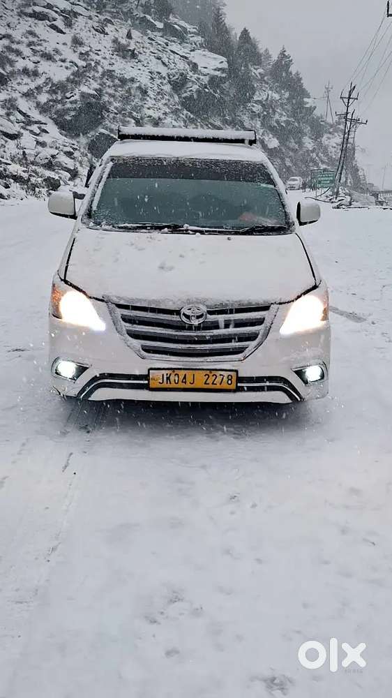 Toyota Innova 2016 Diesel Well Maintained