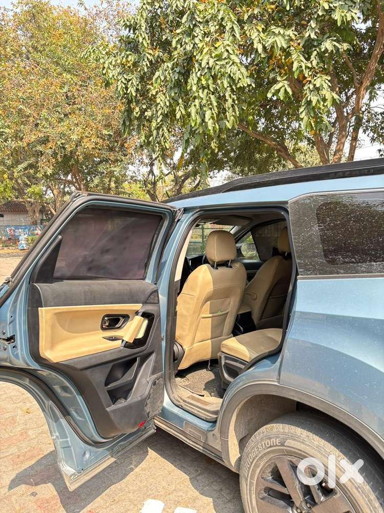 Tata Safari Top Model Automatic Xza+ Adventure 6str