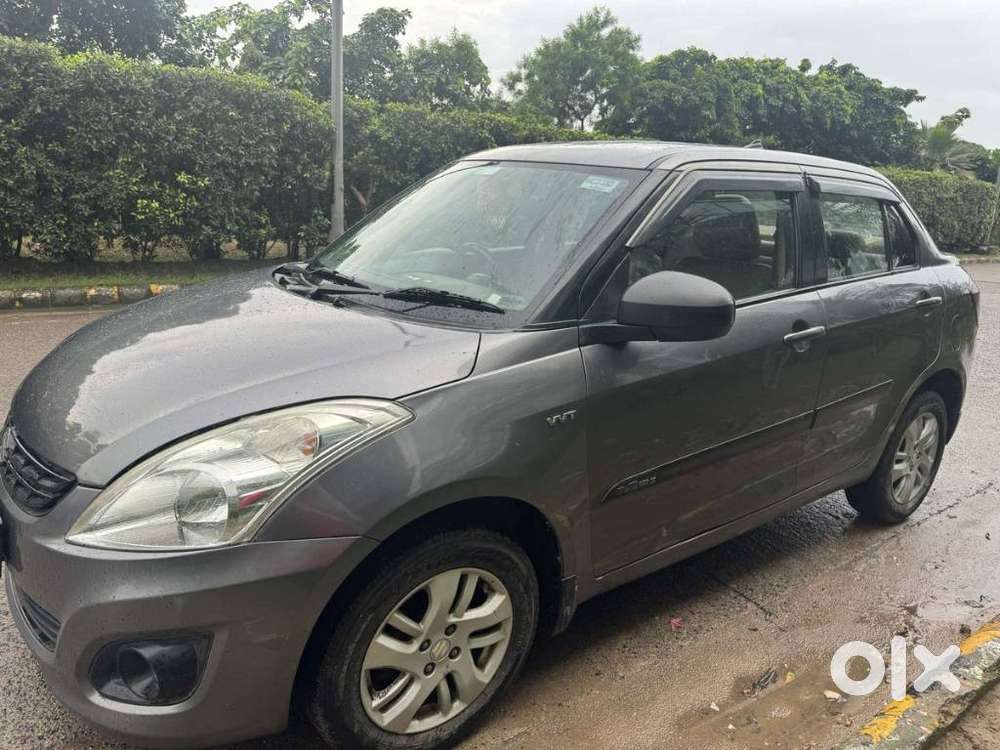 Maruti Suzuki Swift Dzire 1.2 Zxi Bsiv, 2013, Petrol