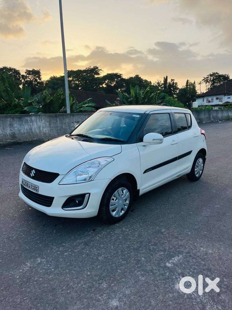 Maruti Suzuki Swift Vxi With Abs, 2017, Petrol