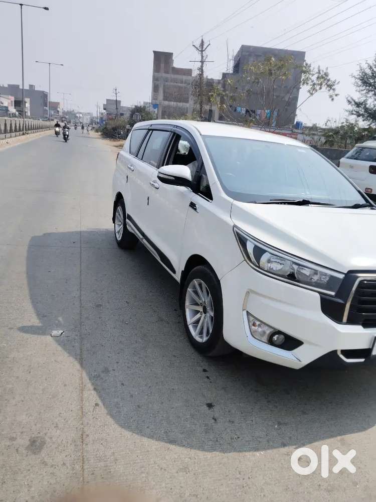 Toyota Innova Crysta 2018