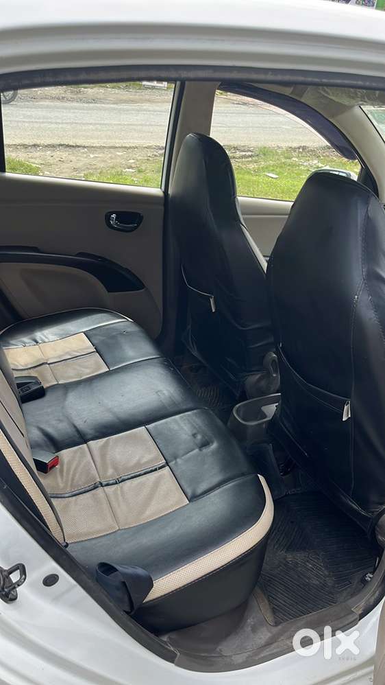 Hyundai Petrol Manual 2016