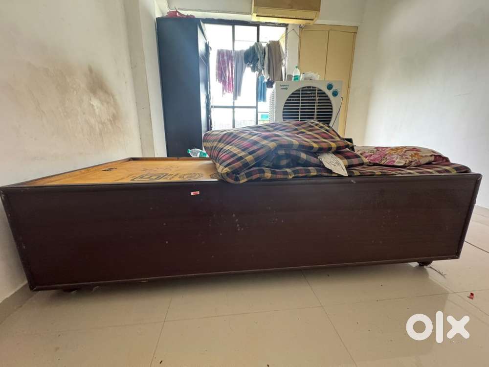 Bed h urgent sell