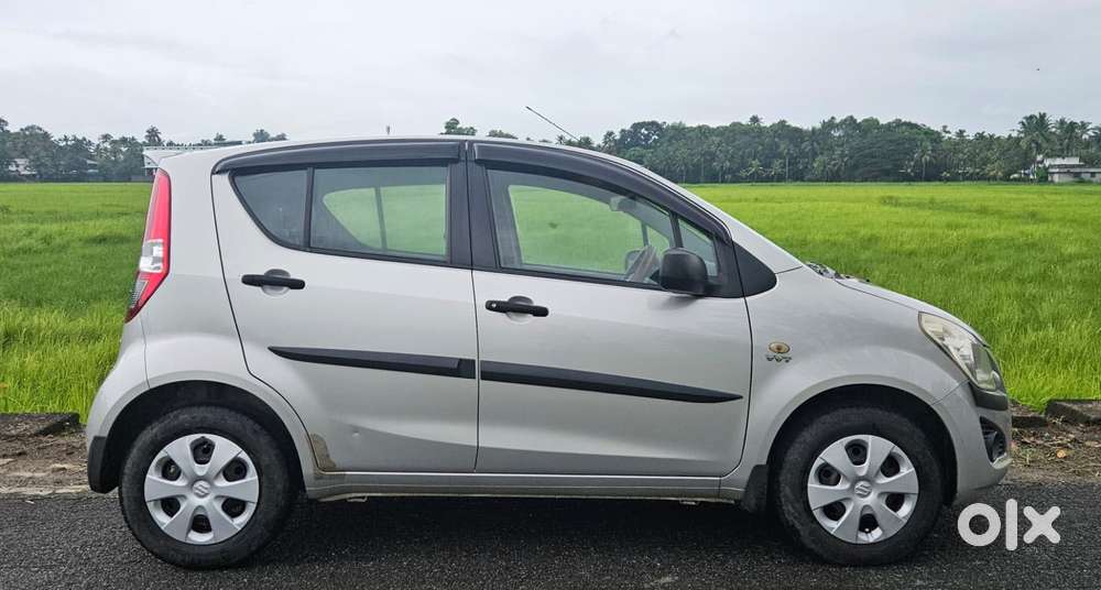 Maruti Suzuki Ritz Vxi, 2013, Petrol