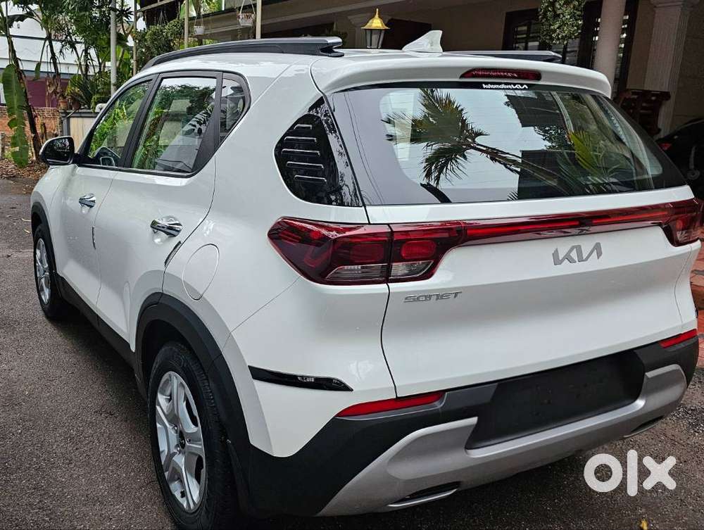 Kia Sonet Htk+ Petrol  Jan 2023 Reg  23,500 Km  Warranty Till 2028