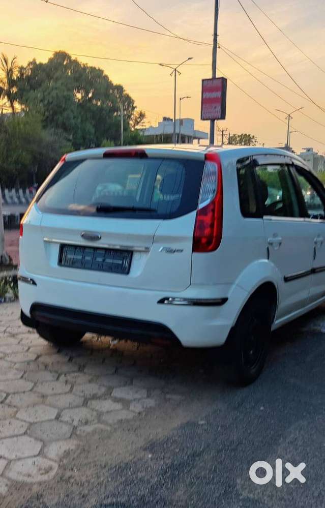 Ford Figo 2010-2012 Petrol Zxi, 2011, Petrol