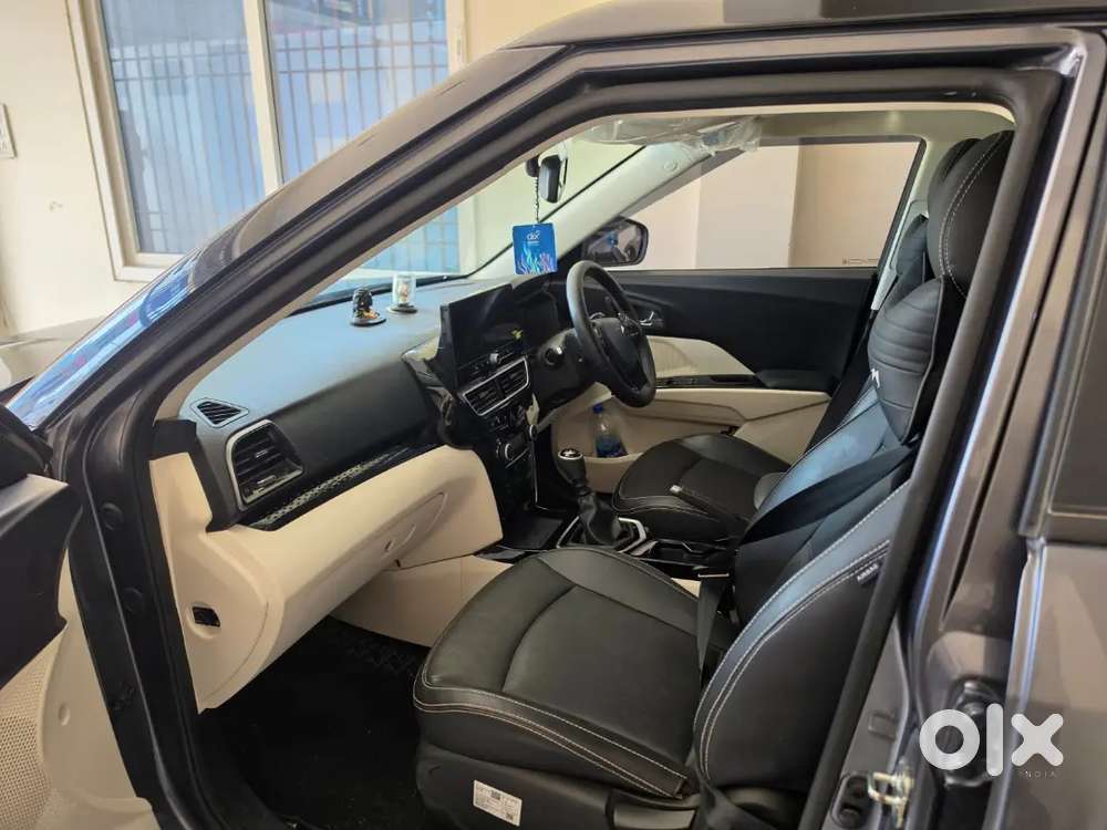 Mahindra Xuv 3xo Petrol 2026