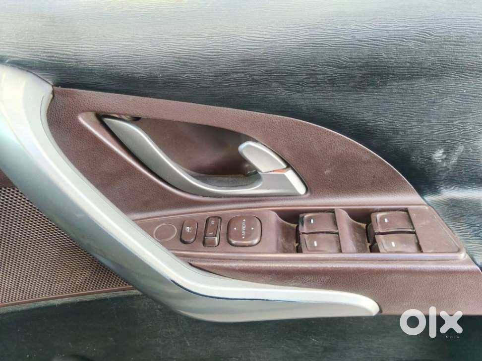 Mahindra Xuv500 2011-2015 W6 2wd, 2015, Diesel