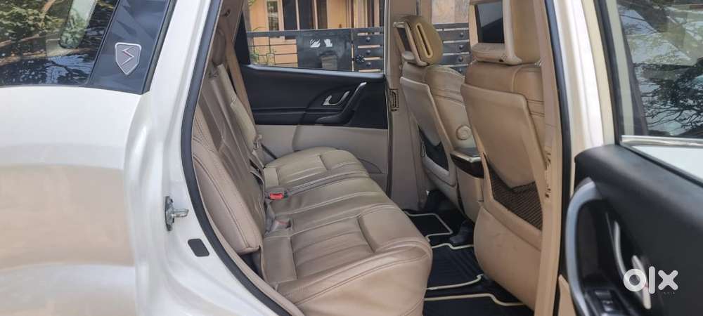 Mahindra Xuv500 2.2 W10 Sportz Edition Mt, 2017, Diesel