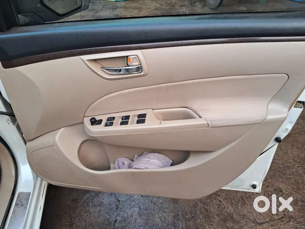 Maruti Suzuki Dzire 2016 Diesel 95000 Km Driven