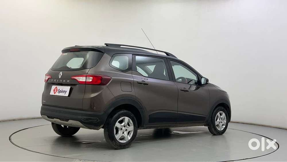 Renault Triber Rxz, 2022, Petrol