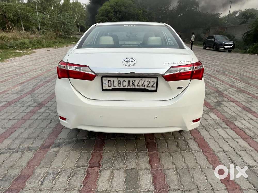 Toyota Corolla Altis Vl At, 2015, Petrol