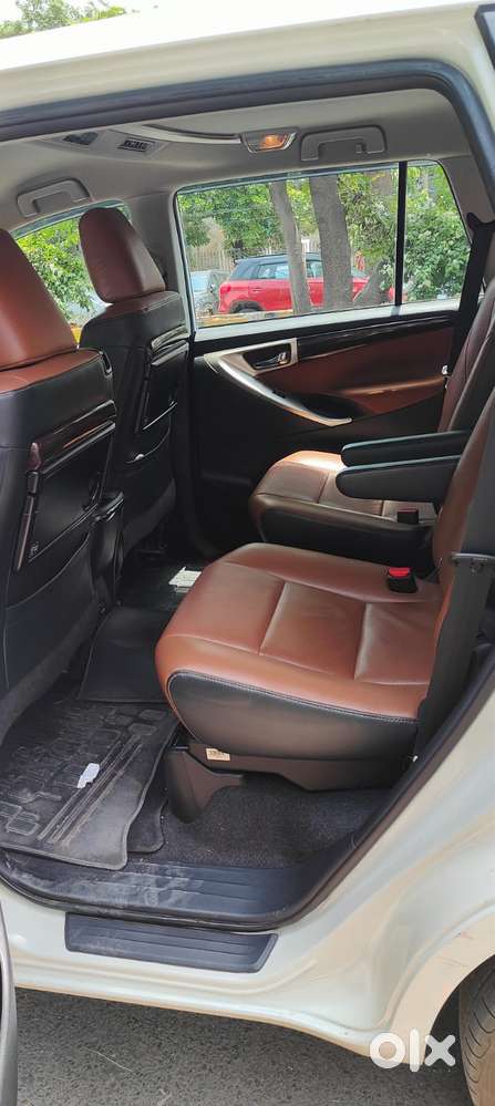 Toyota Innova Crysta [2020-ongoing] 2.4 Zx 7 Str, 2022, Diesel