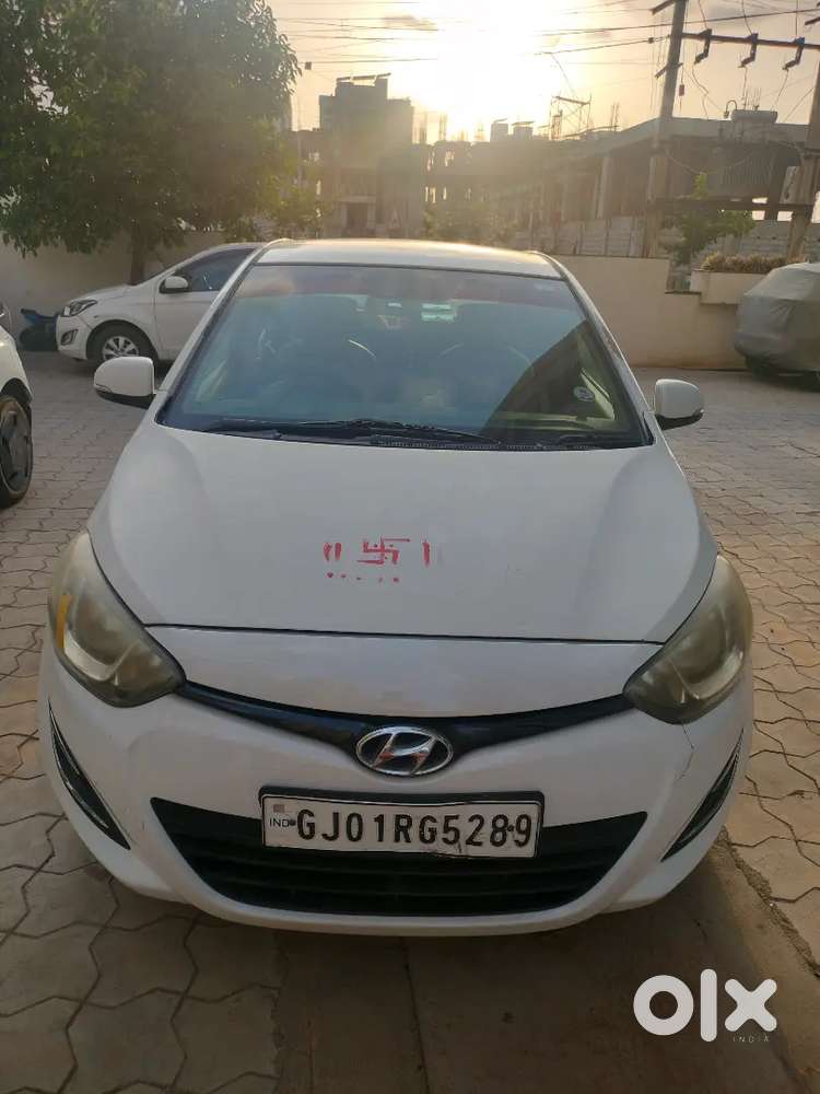 Hyundai Elite I20 2014 Diesel 105000 Km Driven