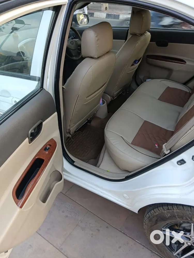 Hyundai Verna 2011 Diesel 112300 Km Driven