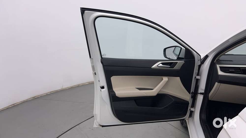 Volkswagen Virtus 1.0 Topline Tsi At, 2022, Petrol