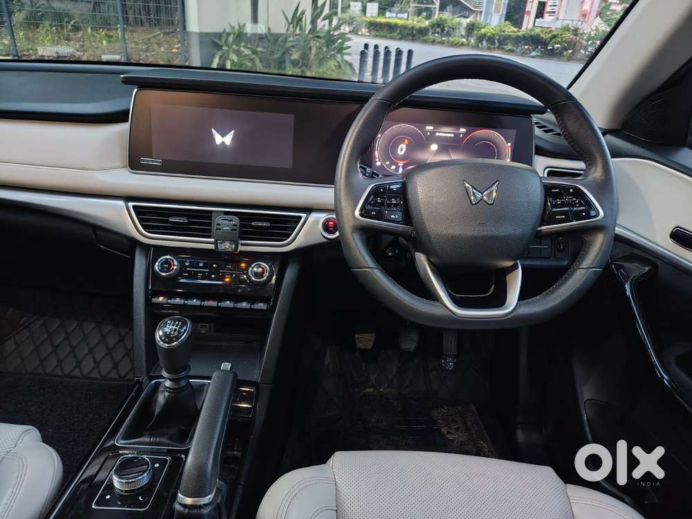 Mahindra Xuv700 2.2 Ax 7 Diesel Mt Str, 2023, Diesel