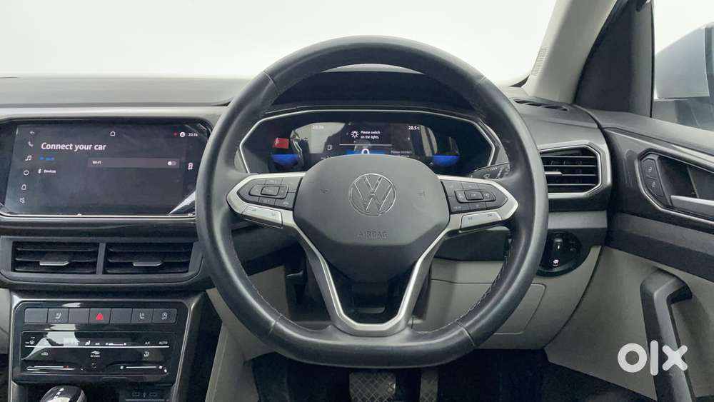 Volkswagen Taigun Topline 1.0 Tsi At (electric Seats), 2023, Petrol