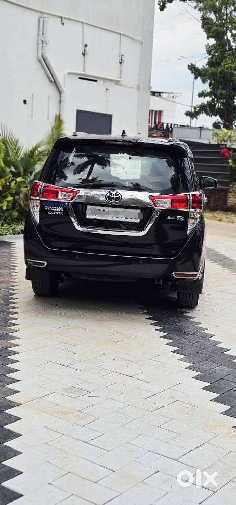 Toyota Innova Crysta 2.8z Automatic, 2018, Diesel