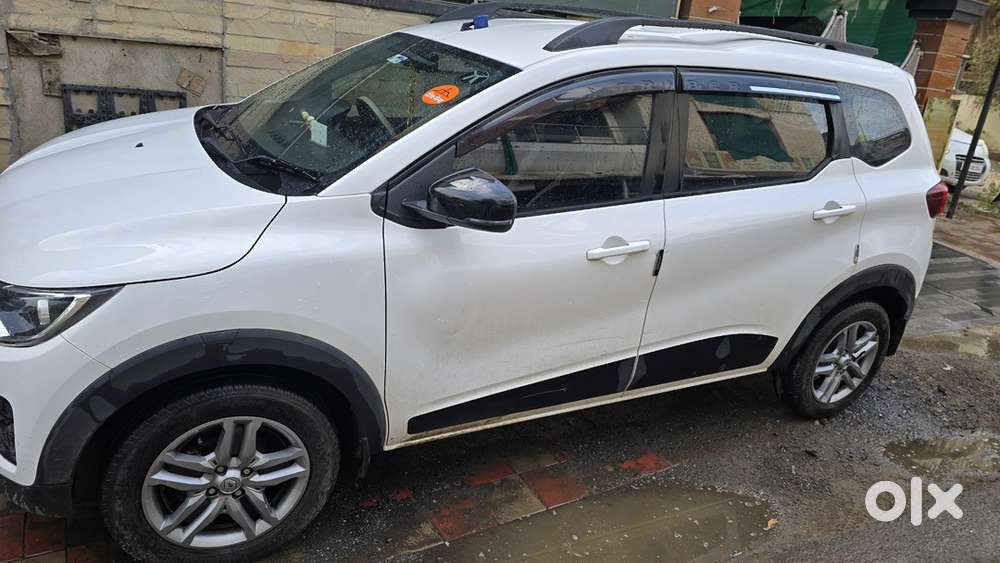Renault Triber Rxt 2025 One Year Old